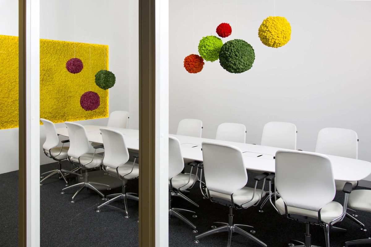 Polarmoss-3-2_Sphere_Yellow06_02